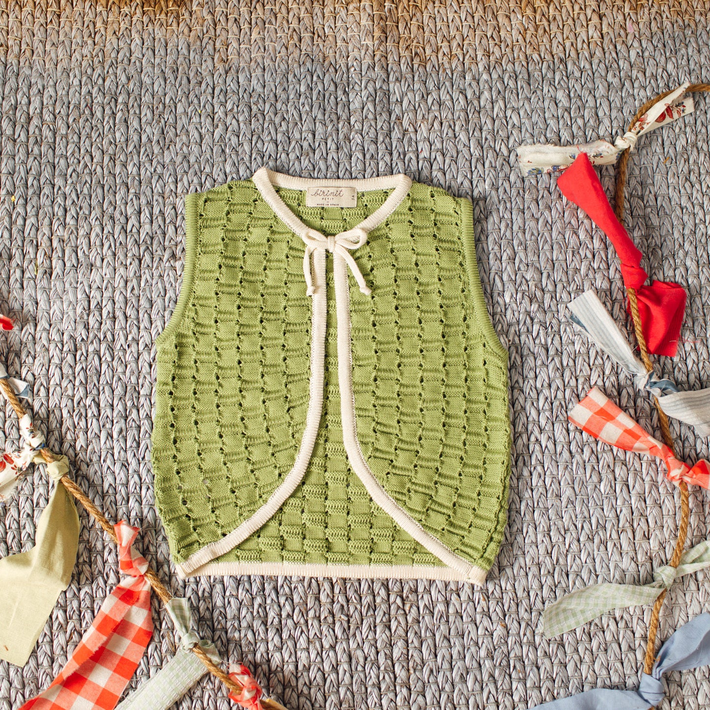 GREEN VEST