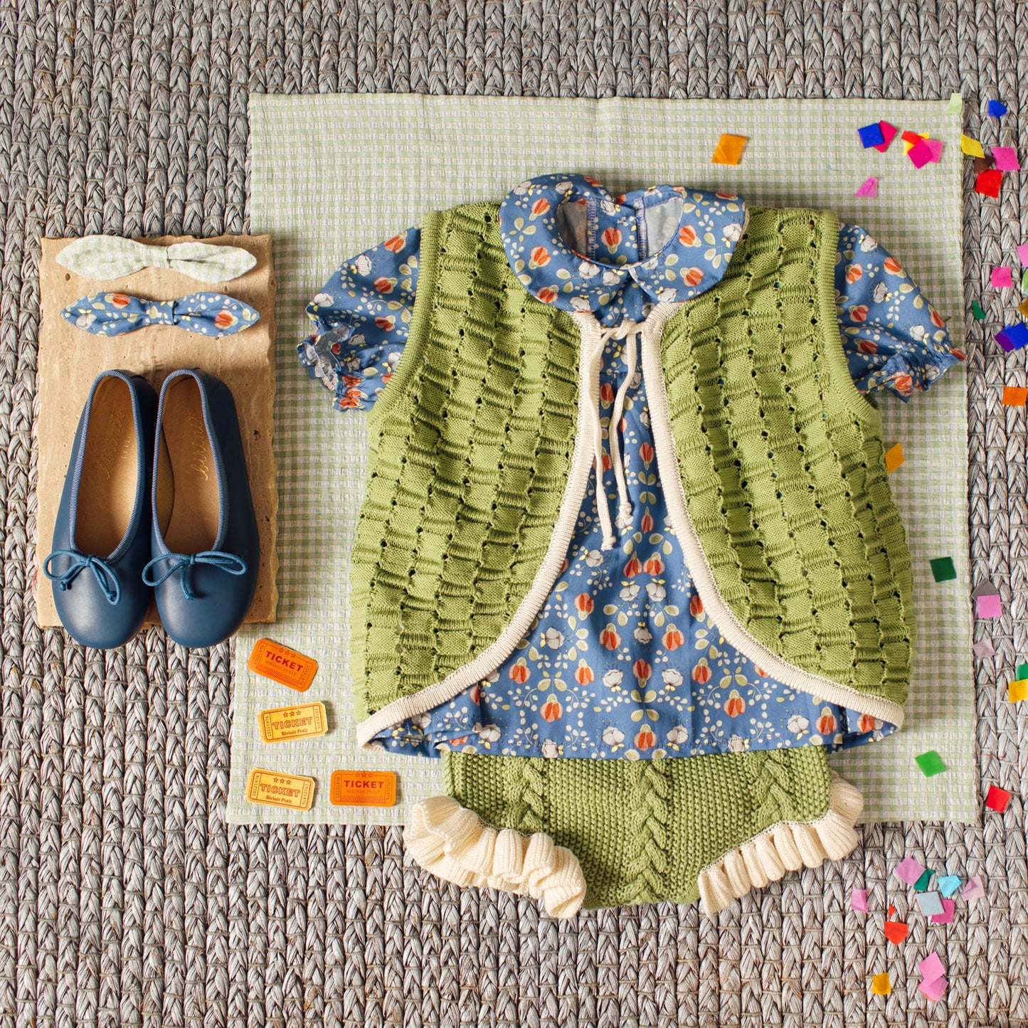 GREEN VEST