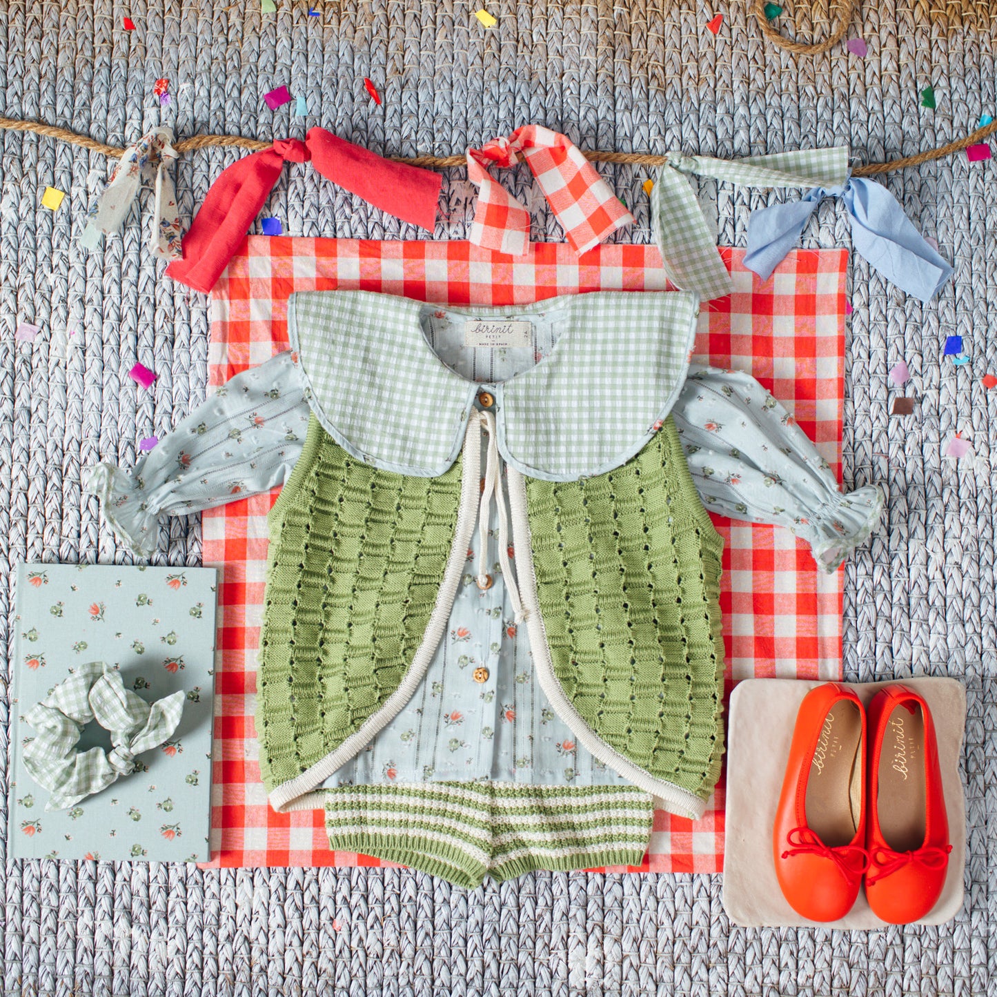 GREEN VEST